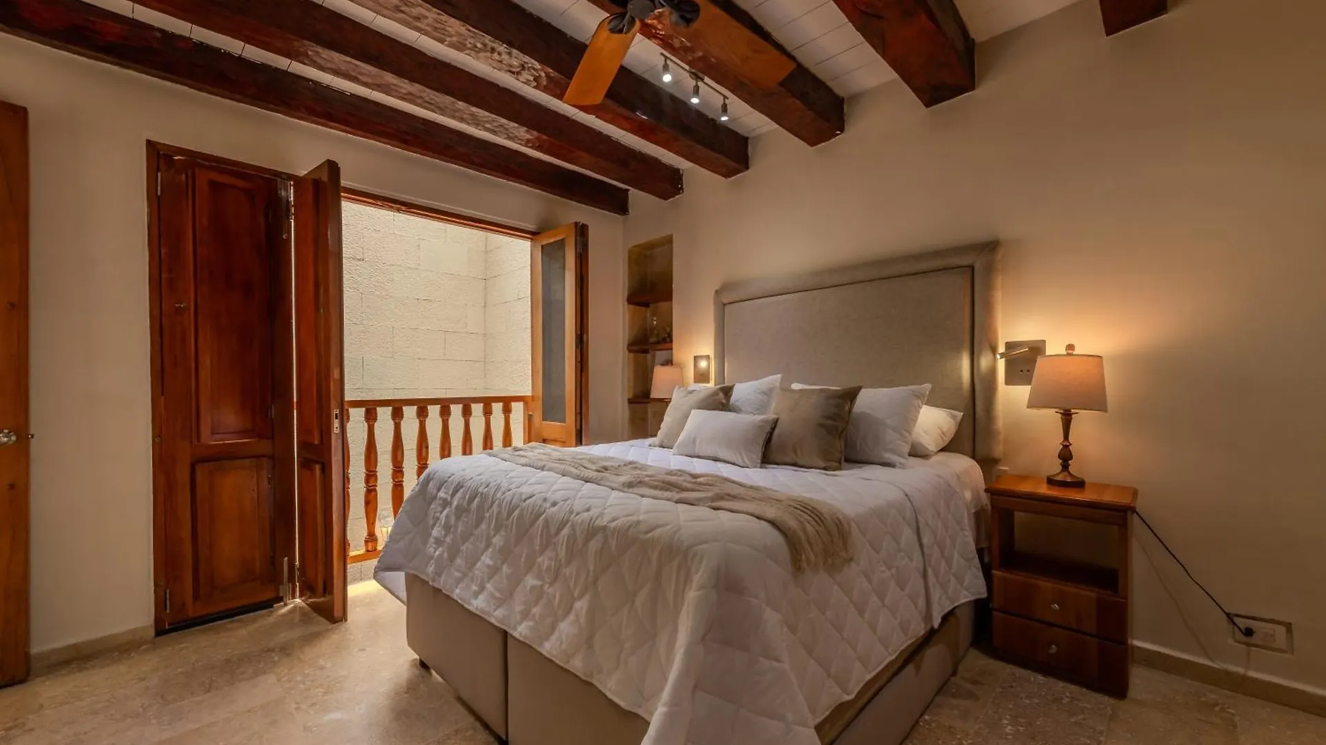 Casa Romi - Spectacular House In The Center Villa Cartagena Colombia